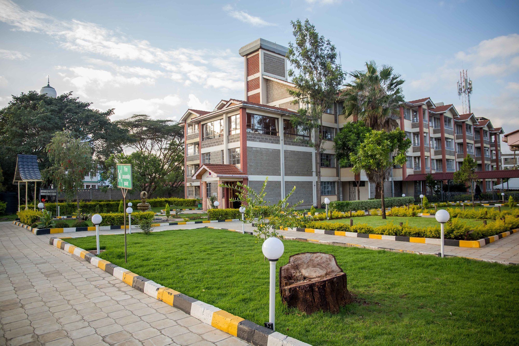 Milele Hotel Nairobi Eksteriør billede